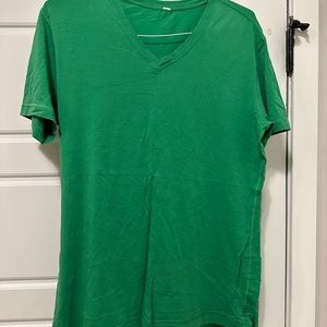 Lululemon rare green v neck t shirt. Athletic fit.
